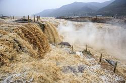 梦到河水很大是什么意思  梦见河水很大有什么预兆,做梦河水很大什么预兆