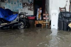 门口低洼雨天积水对住宅风水不利