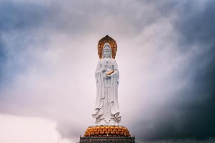 观音灵签二十二签解签旱苗得雨 二十二签解析